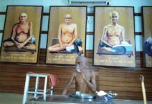 अपने मूल्यों की रक्षा धर्म के माध्यम से : आचार्य विवेक सागर