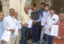 जैन मंदिरों में बढ़ती चोरियों पर कार्यवाही की मांग को लेकर मुख्यमंत्री, पुलिस आयुक्त और उपायुक्त को दिया ज्ञापन