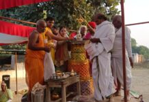 तीर्थंकर बालक के जन्म पर बजीं बधाइयां, भक्ति में झूमे भक्त, कुबेर ने लुटाया अपना खजाना