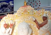 बड़े बाबा मूलनायक 1008 श्री पद्मप्रभु भगवान का महामस्तकाभिषेक हुआ