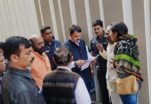 आचार्य विद्यासागर महामुनिराज एवं ससंघ का नागपुर की ओर विहार चल रहा है