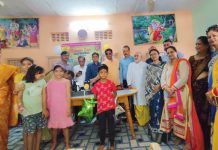 महावीर इंटरनेशनल पद्मावती अजमेर द्वारा आज दिनांक 14/5/2023 रविवार को सुबह 10 बजे समरकैम्प का विधिवत उद्घाटन गौड़ भवन, प्रेम नगर ,फॉयसागर रोड पर किया गया । – मीना शर्मा चेयरपर्सन महावीर इंटरनैशनल पद्मावती