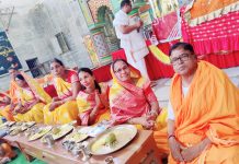 गणिनीआर्यिका विभा श्री माताजी जी से संघ के पावन सानिध्य में हुआ श्री कल्याण मंदिर विधान