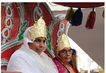 दो दीक्षार्थी बहिनो की समाज ने भष्य बिन्दौली निकाली /