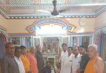 ग्रामीण जिनालयों में कार सेवा।