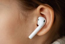 ईयरफोन और कॉर्डलेस ईयर फ़ोन से फायदा – अजीब पागलों की दुनिया