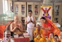 सन्तों का आचरण दर्पण के समान होता है। अन्तर्मना आचार्य श्री 108 प्रसन्न सागर जी