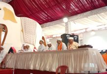 मुनि पुंगव श्री सुधासागर जी महाराज के सान्निध्य में*