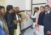 राजस्थान जैन साहित्य परिषद द्वारा श्री दिगम्बर जैन मंदिर, गायत्री नगर में आयोजित हुई मासिक गोष्ठी