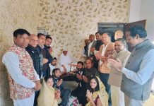 भारत गौरव आर्यिका विज्ञा श्री माताजी को सकल जैन समाज निवाई ने चढ़ाया पावन प्रवास हेतु श्रीफल