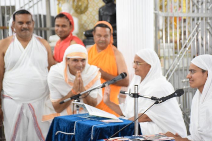 पंचम काल में धर्म का ज्ञान सीखा जैन मुनियों से - गणिनी आर्यिका विज्ञाश्री माताजी