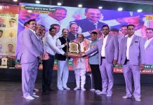 जैसवाल जैन युवाजन की सामूहिक क्षमावाणी में उमड़ा जनसैलाब