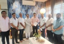 हुब्बल्ली से जोधपुर व अहमदाबाद हवाई सेवाओं हेतु घोडावत को सौंपा गया ज्ञापन