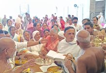 चरण पूजन समारोह का भव्य आयोजन