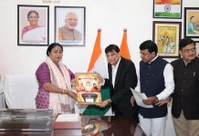 अंतर्राष्ट्रीय जनमंगल महोत्सव 12 दिसंबर को देशभर से आयेंगे भक्तगन इस युग के महावीर अंतर्मना आचार्य श्री 108 प्रसन्न सागरजी महाराज के संरक्षण में अदभुत संत समागम लोकसभा अध्यक्ष से लेकर बाबा रामदेव, प. धीरेन्द्र शास्त्री सहित तमाम हस्तियां होंगी शामिल