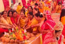 मोजमाबाद कस्बे में विराजमान आचार्य श्री आदित्य सागर जी महाराज स संघ के पावन सानिध्य विशाल ठोलिया परिवार के परिजनों द्वारा भक्तामर स्तोत्र महामंडल विधान की हुई पूजा अर्चना