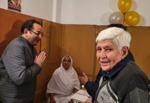 परम वंदनिय आर्यिका माता जी पुर्णमंती को अष्टापद बद्रीनाथ के लिए निवेदन किया राजेश जैन दद्दू इंदौर