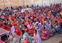 प्रवचन केसरी विश्रांत सागर महाराज का मंगल प्रवेश बीना बारहा हुआ दिगंबर जैन समाज ने गाजे-बाजे से करी अगवानी