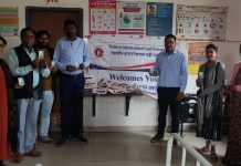 महावीर इंटरनेशनल गढ़ी परतापुर ने वजवाना प्राथमिक स्वास्थ्य केन्द्र पर नवजात शिशुओं को वितरित किए 15 बेबी कीट