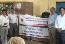 महावीर इंटरनेशनल गढ़ी परतापुर द्वारा ए श्रेणी पशु चिकित्सालय स्टाफ गढ़ी को जीवन रक्षक टैबलेट कीट वितरित……………………