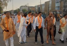 श्री जी की पालकी शोभायात्रा अंतर्मुखी मुनिश्री पूज्यसागर जी के सानिध्य में रवाना हुई राजेश जैन दद्दू