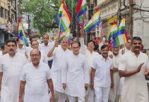 भगवान महावीर के जन्म- कल्याणक के उपलक्ष में निकली प्रभात फेरी